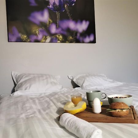 Broholm Bed&Breakfast ลืดเชอปิง ภายนอก รูปภาพ